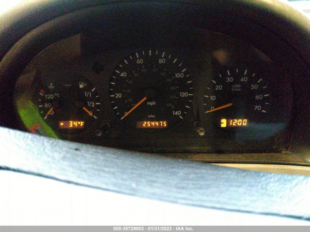 2000 MERCEDES-BENZ M-CLASS VIN: 4JGAB54E8YA206654