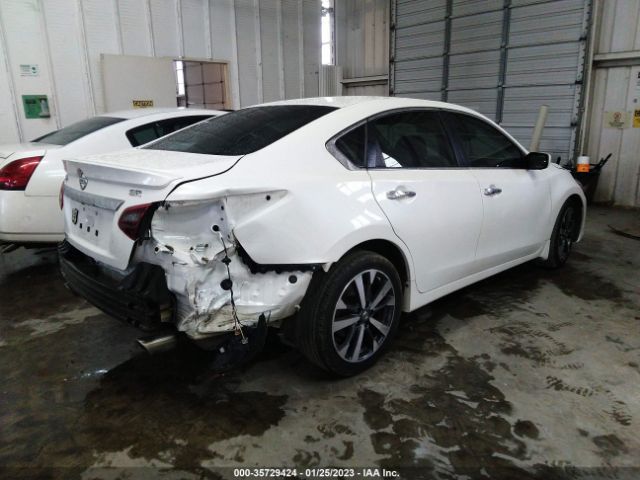 1N4AL3AP0HC162994 Nissan Altima 2.5 Sr