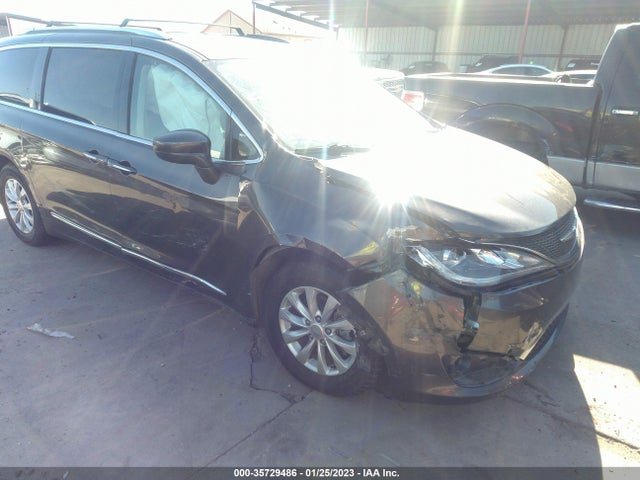 2C4RC1BG7KR650225 Chrysler Pacifica Touring L