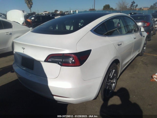 Tesla Model 3 Standard Range 2020 5YJ3E1EA0LF706493 Image 4