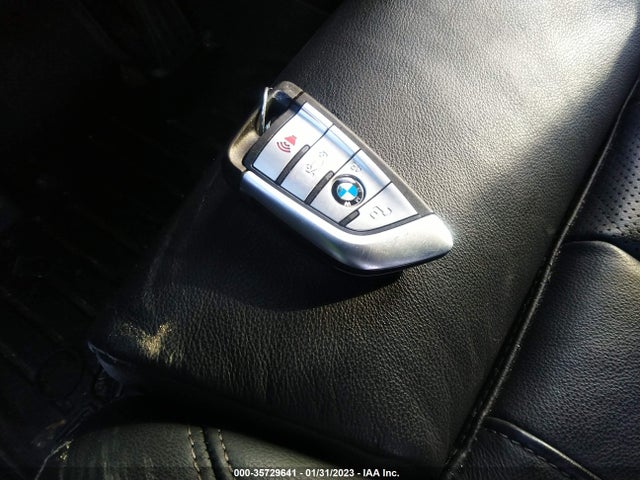 2021 BMW X6, VIN: 5UXCY6C01M9G19617