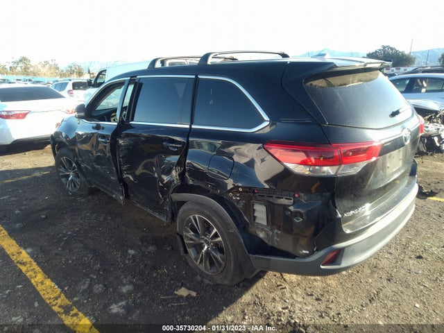 2018 TOYOTA HIGHLANDER LE VIN: 5TDZARFH2JS037197