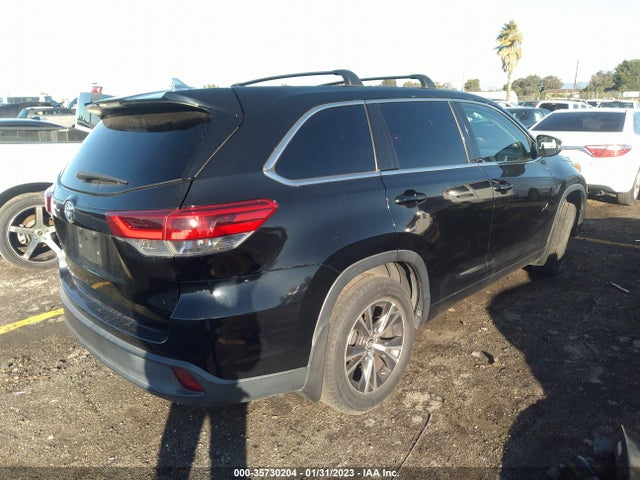 2018 TOYOTA HIGHLANDER LE VIN: 5TDZARFH2JS037197