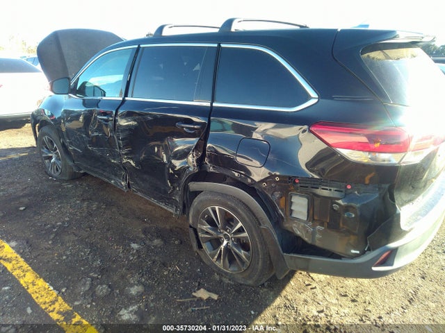 2018 TOYOTA HIGHLANDER LE VIN: 5TDZARFH2JS037197