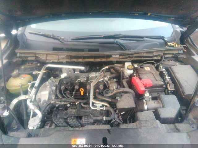 JA4J4UA83NZ038596 Mitsubishi Outlander Se