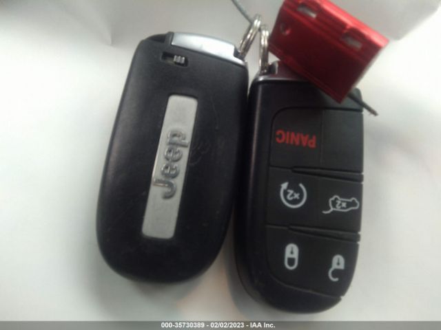 1C4RJFAG8JC360748 Jeep Grand Cherokee Altitude