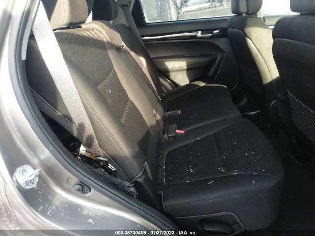 2015 KIA SORENTO LX VIN: 5XYKT3A61FG656862