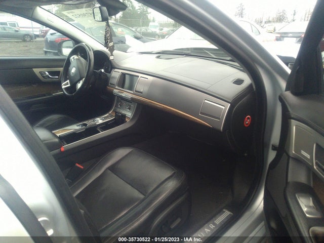 2009 JAGUAR XF PREMIUM LUXURY VIN: SAJWA06B99HR11573