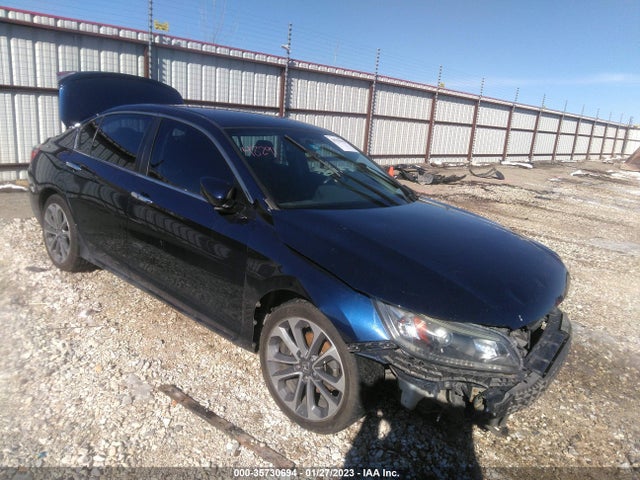 2015 1HGCR2F50FA215481 main image