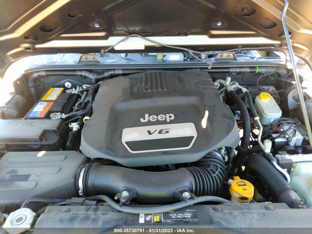 2017 Jeep Wrangler, VIN: 1C4HJWDG2HL560672