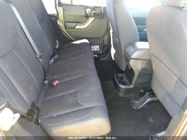 2017 Jeep Wrangler, VIN: 1C4HJWDG2HL560672