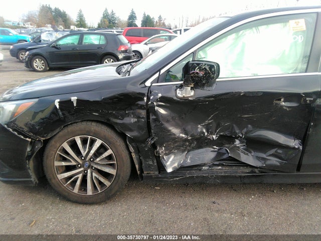 2018 SUBARU LEGACY PREMIUM VIN: 4S3BNAC67J3043458