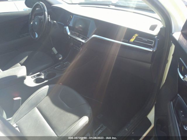 KNDCE3LC7L5371993 KIA Niro Ex Premium