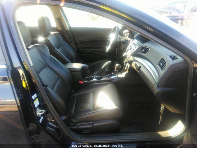 19VDE1F72FE008929 Acura Ilx Tech Pkg