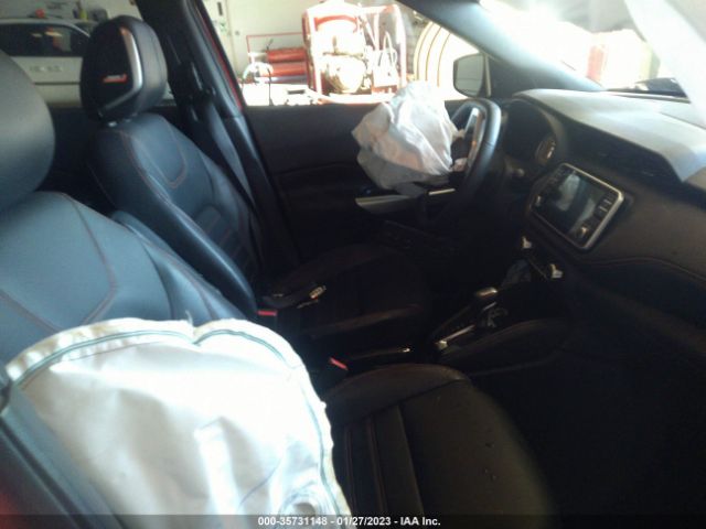 3N1CP5CU0KL563921 Nissan KICKS SR