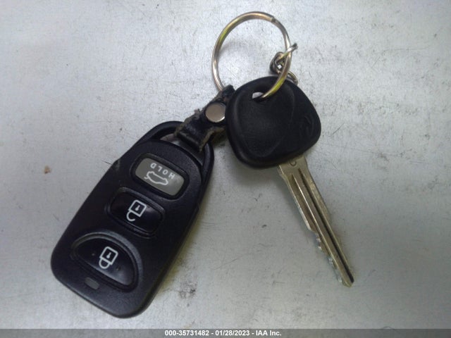 Hyundai ELANTRA SE 2017 KMHD74LF2HU354056 Image 11