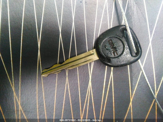 5GNEN13E298127545 Hummer H3 H3t Luxury