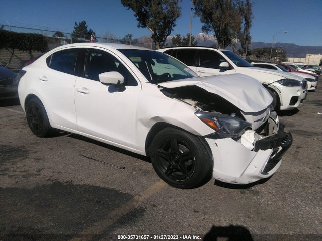 2017 Toyota Yaris, VIN: 3MYDLBYV6HY176526