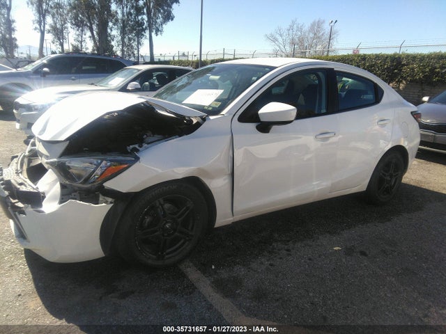 2017 Toyota Yaris, VIN: 3MYDLBYV6HY176526