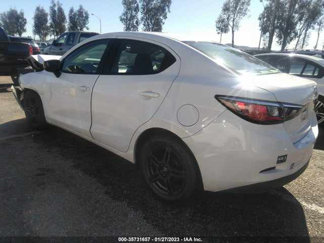 2017 Toyota Yaris, VIN: 3MYDLBYV6HY176526