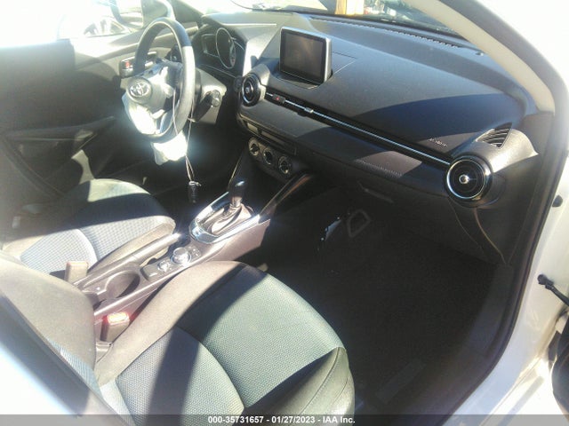 2017 Toyota Yaris, VIN: 3MYDLBYV6HY176526