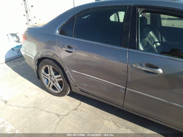 2006 ACURA RL VIN: JH4KB16556C010170