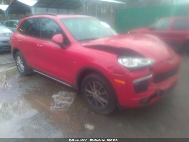 2016 Porsche Cayenne, VIN: WP1AF2A21GKA41748