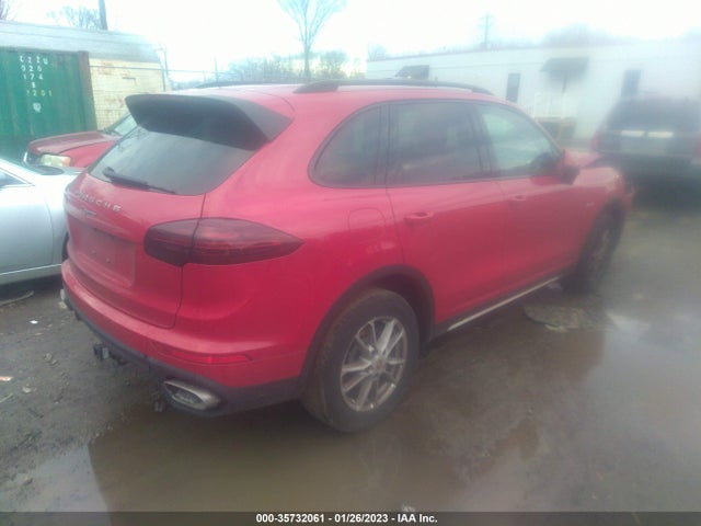 2016 Porsche Cayenne, VIN: WP1AF2A21GKA41748