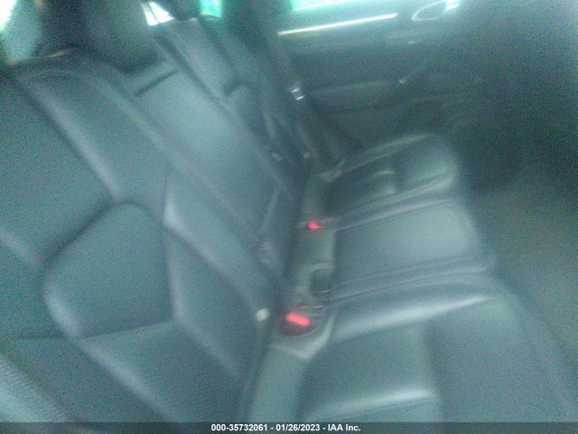 2016 Porsche Cayenne, VIN: WP1AF2A21GKA41748