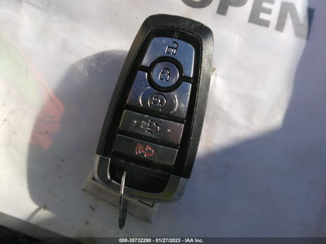 2021 FORD MUSTANG 1FATP8UH8M5115709 Photo 10