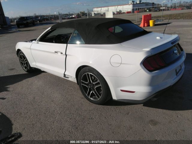 2021 FORD MUSTANG 1FATP8UH8M5115709 Photo 2