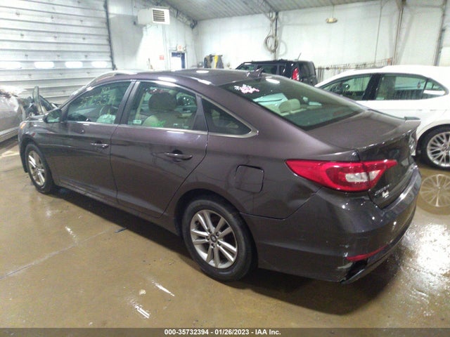 2015 HYUNDAI SONATA 2.4L SE VIN: 5NPE24AF8FH216507