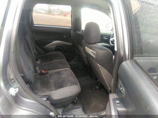 JA4AS2AW5BU019372 Mitsubishi Outlander Es