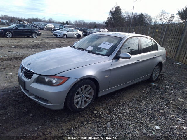 BMW 3 Series 2006 WBAVB13566KX40384 Image 2