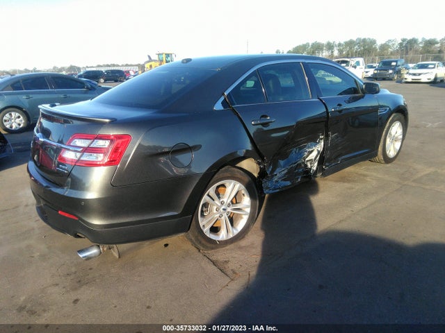 2018 Ford Taurus, VIN: 1FAHP2E80JG134207