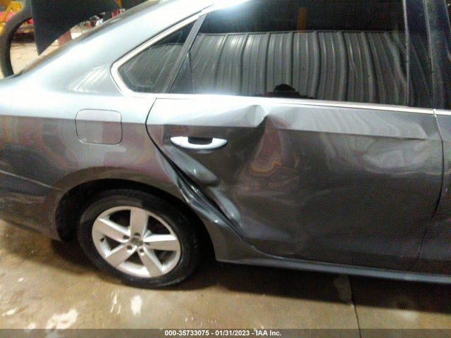 1VWBS7A36EC120716 Volkswagen Passat Se W/sunroof & Nav