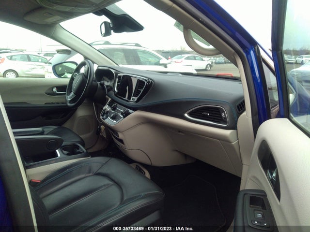 2021 Chrysler Pacifica Hybrid, VIN: 2C4RC1L7XMR590099