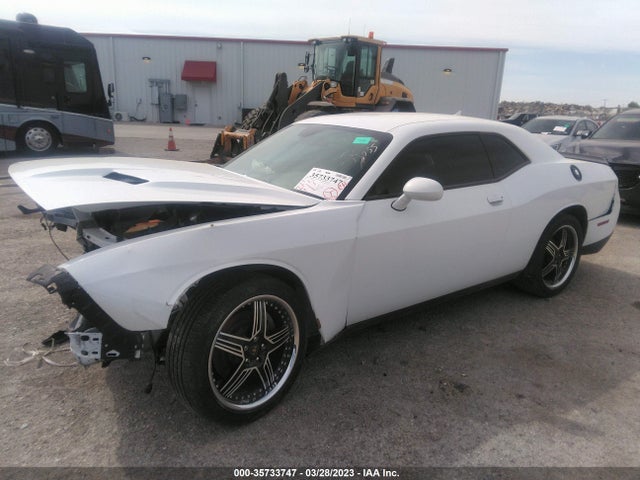 Dodge Challenger Sxt Plus 2018 2C3CDZAG7JH199423 Image 2