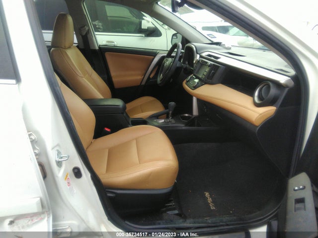 Toyota RAV4 2017 JTMWFREV9HJ139759 Image 6