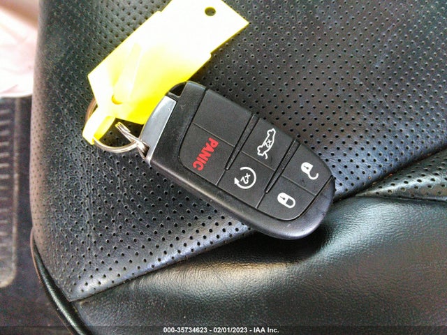 2C3CCAKG1GH208421 Chrysler 300 300c