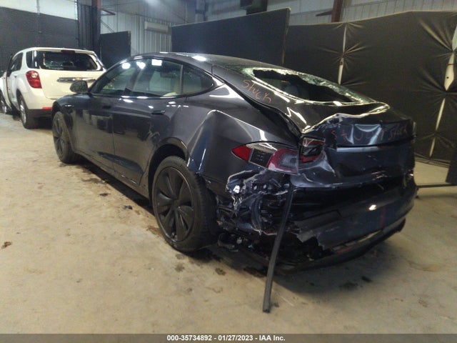 2022 Tesla Model S, VIN: 5YJSA1E54NF461582