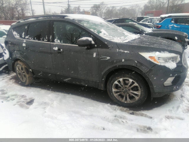 Ford ESCAPE SE 2018 1FMCU9GD8JUC58030 Image 1