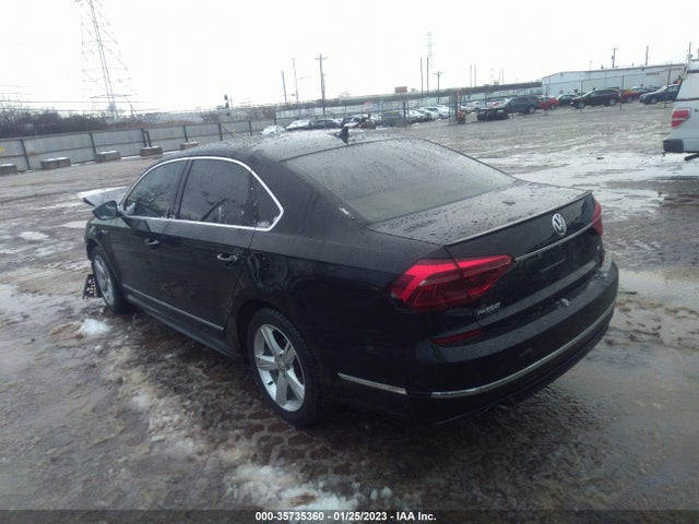 1VWDT7A36HC044005 Volkswagen Passat R-line W/comfort Pkg