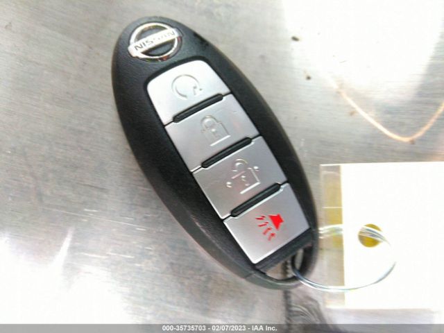 5N1DR2MN2JC622572 Nissan Pathfinder Sv