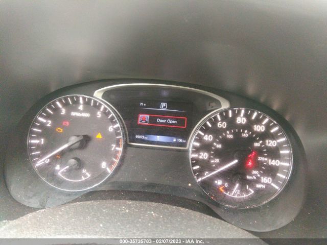 5N1DR2MN2JC622572 Nissan Pathfinder Sv