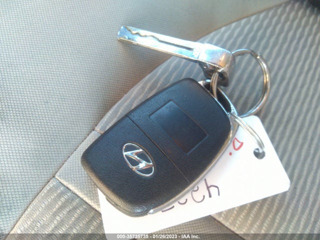 2017 HYUNDAI SONATA 2.4L VIN: 5NPE24AF6HH523323