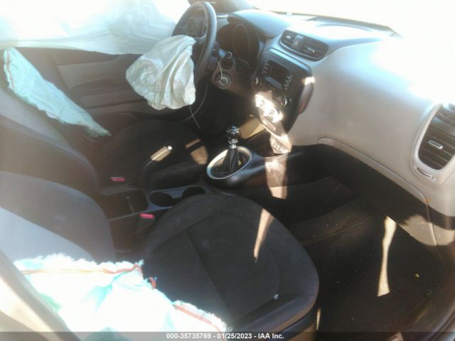 KNDJN2A27E7047476 KIA Soul Base