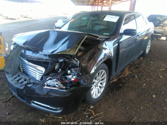 Chrysler 300 2013 2C3CCAAG0DH727053 Image 2