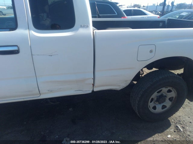 1999 TOYOTA TACOMA VIN: 4TAWN72N3XZ480050