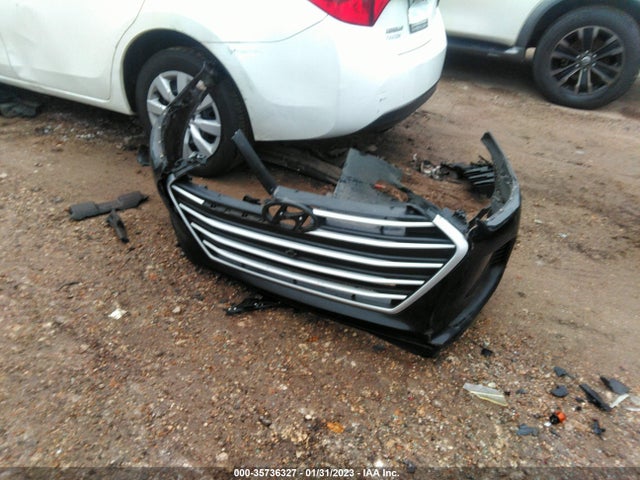 Hyundai ELANTRA SE 2018 KMHD74LF2JU584377 Image 4